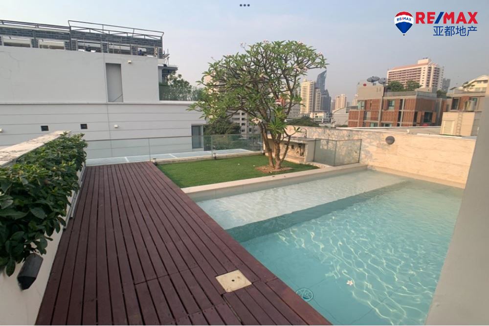 曼谷联排私人别墅380平方米4卧4卫出售 For sale with tenant townhouse with private pool in Sukhumvit 49.