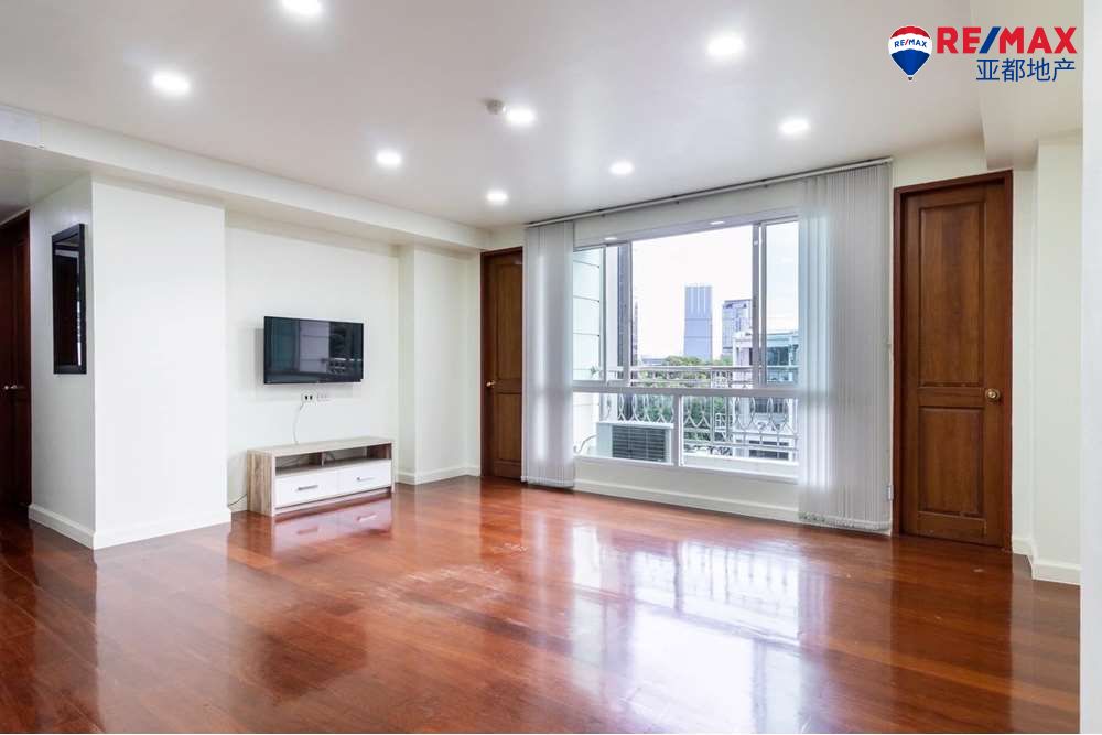 曼谷市区公寓134平方米3卧3卫出售 House Thanon Sarasin, 3 bedrooms, Wireless Road, Lumpini, Pathumwan