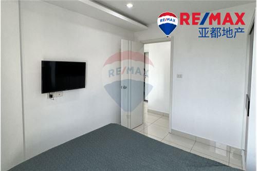 芭提雅帕山公寓36平方米1卧1卫出售 Siam Oriental Plaza 1 Bedroom for Sale