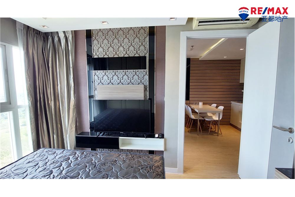 芭提雅中天海景公寓34平方米1卧1卫出售 One Bedroom Condo in La Santir 