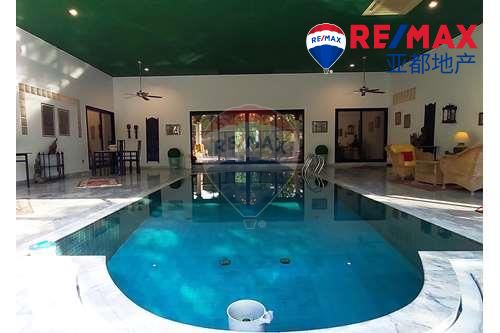 芭提雅东区天堂别墅区1800平方米5卧5卫出售 Luxurious 5 Bedroom Unique Pool Villa in Paradise Villa 2