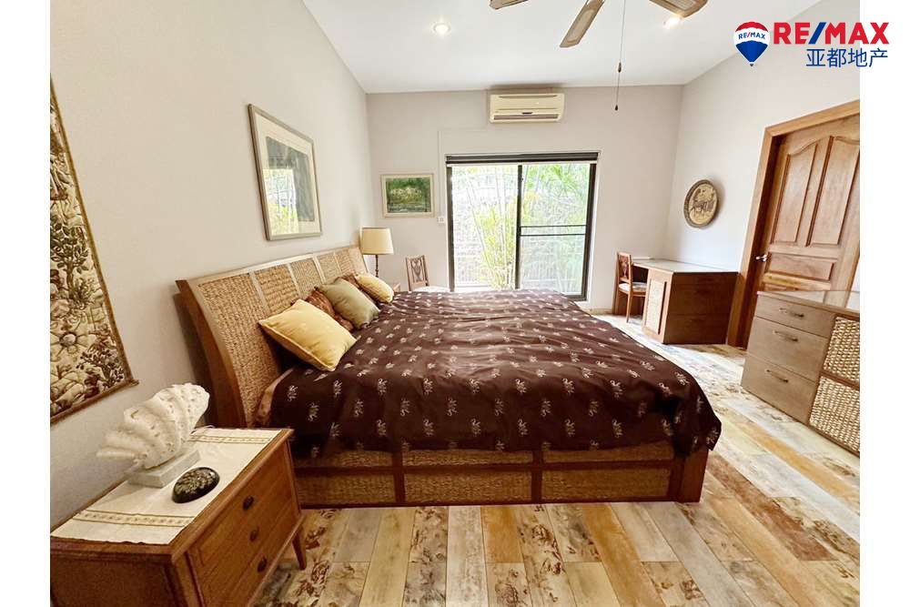 芭提雅别墅680平方米3卧4卫出售 3 Bedroom Beautiful House near Mabprachan Lake
